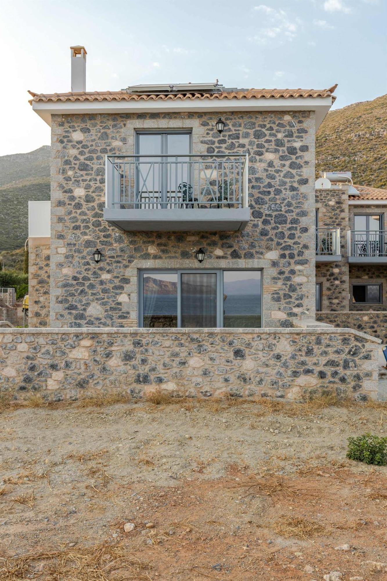 Katerina'S Villas - Monemvasia Beachfront Stone Paradise Екстериор снимка